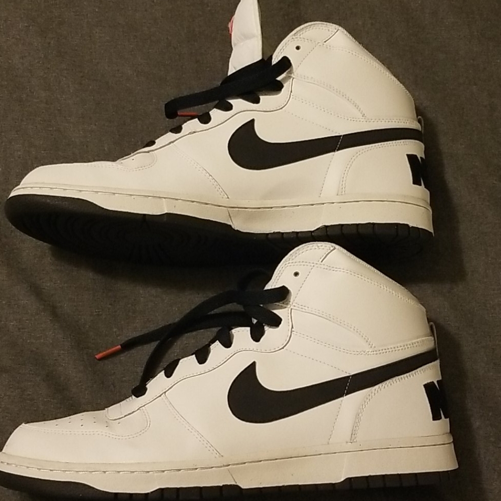 Mens shoes